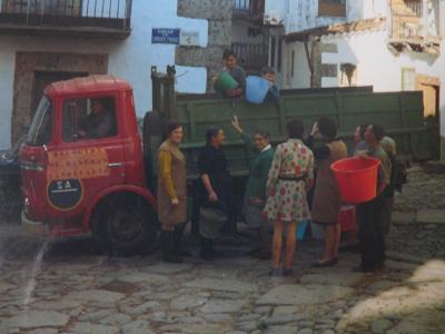 HOY HACE 39 AÑOS QUE SE IMPLANTÓ EL SERVICIO DE RECOGIDA DE BASURAS EN CANDELARIO